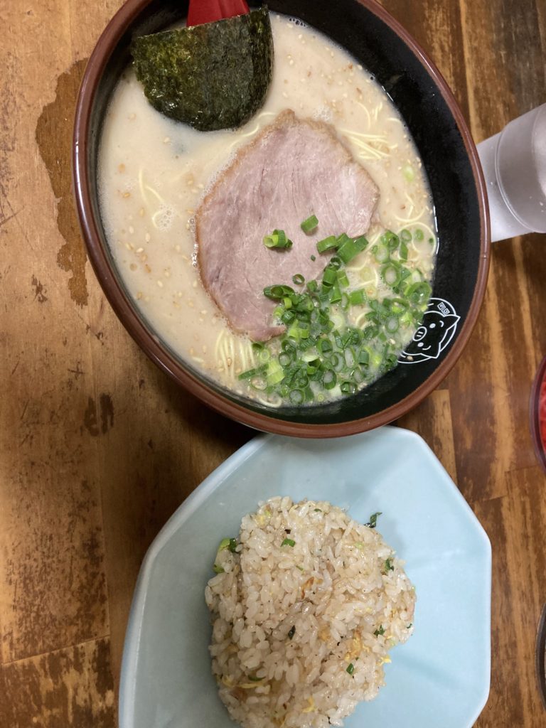 博多ラーメン長浜や 上野店